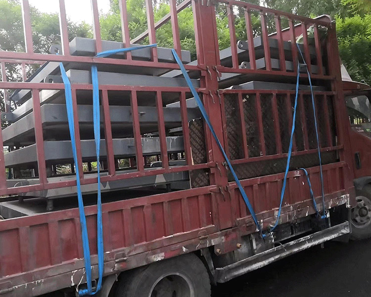 三億人防門公司告訴您輕質(zhì)人防門和普通人防門有什么區(qū)別？